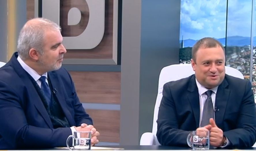 Хекимян се закача с депутати от ГЕРБ и БСП: А вие можете ли да направите коремно на лоста като президента Радев? Ето какво му отговориха