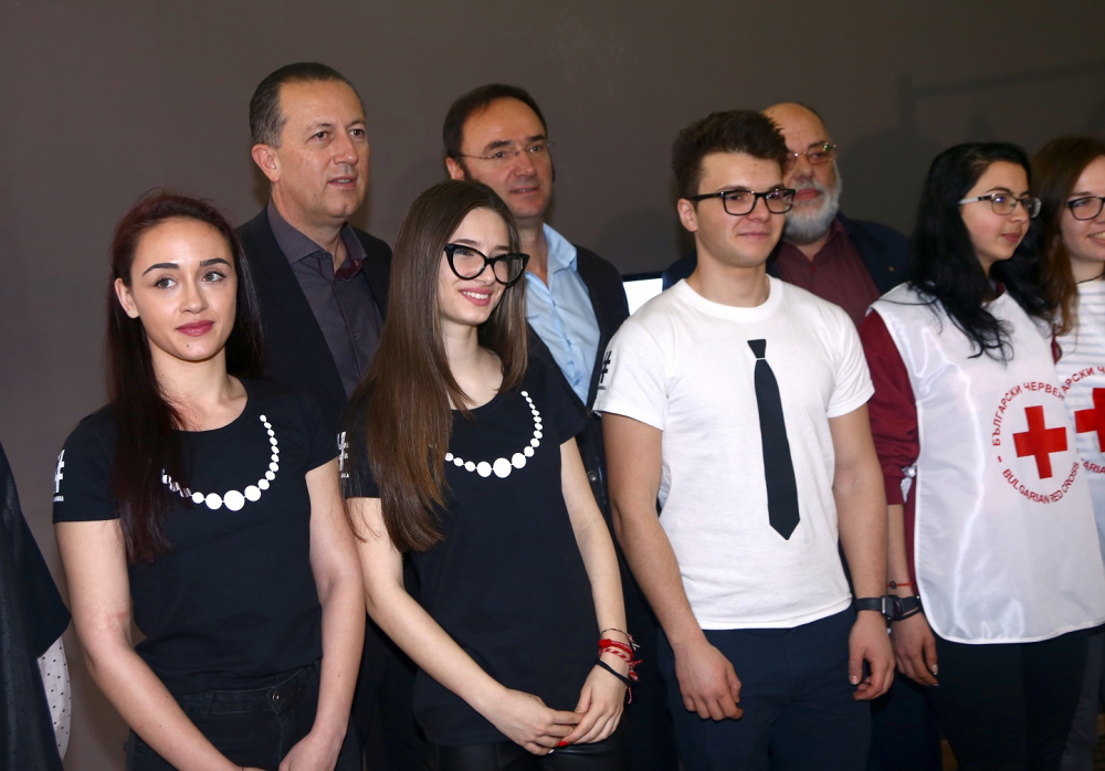 #steniskanabala за равен старт в живота на абитуриенти без родители