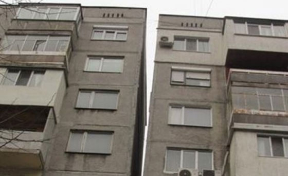 Нова кървава драма потресе Русе! Млад мъж направи нещо ужасяващо, докато майка му готви в съседната стая 