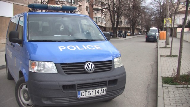 Напрежение в Стара Загора, отцепиха част от центъра на града 