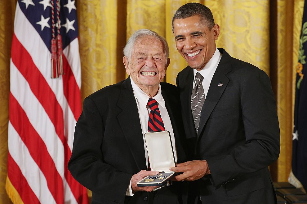 Светът се прости с още една известна личност (СНИМКИ)