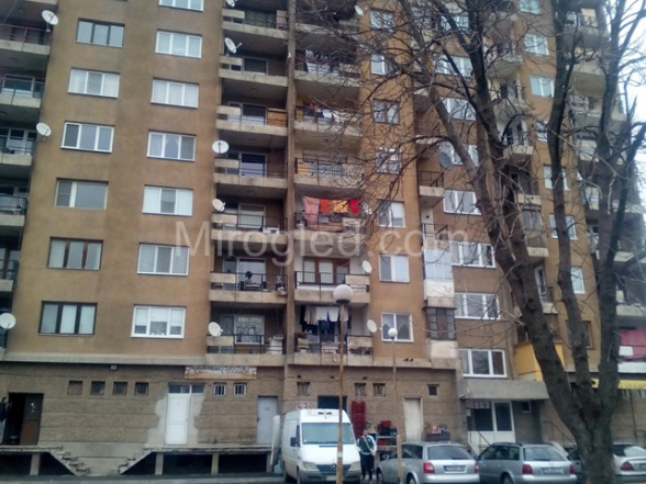 Стана ясно коя е дъщерята, убила брутално майка си в Перник! На кървавата драма станал свидетел... 