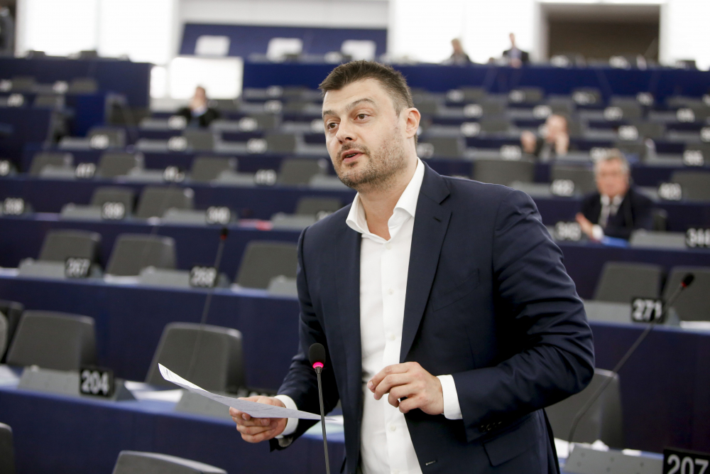 Доклад на Бареков е приет с огромно мнозинство от Комисията по енергетика в ЕП