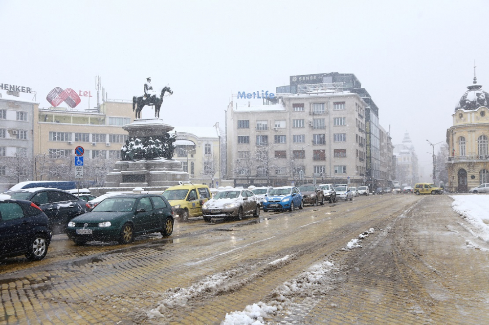 Важно! МВР със специални заръки за шофьорите заради рязката промяна на времето