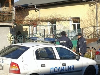 Излязоха подробности от трагедията в Мизия, баща бранел с огън психично болния си син 