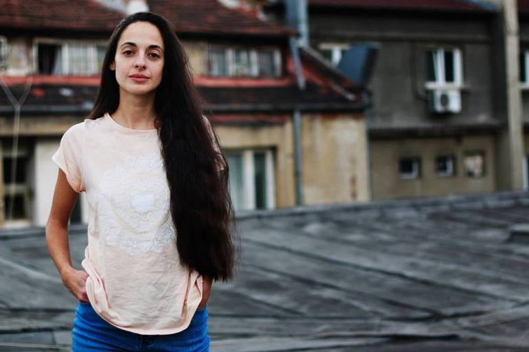 Дългокосата Гергана, която накара Ван Дам Да онемее
