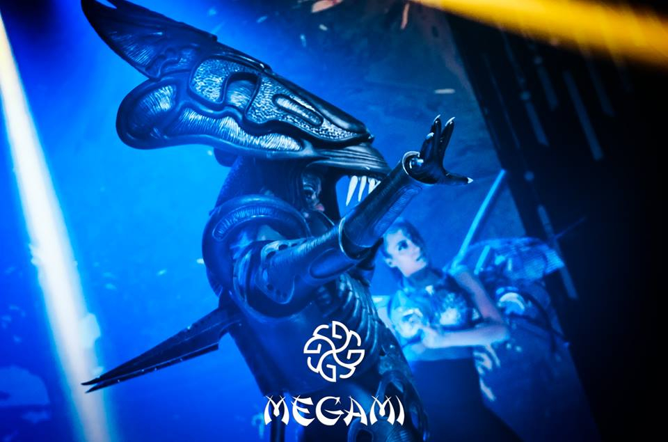 Извънземни и роботи превзеха този уикенд Megami Club – Hotel Marinela на грандиозното шоу "Киберпънк" (СНИМКИ)