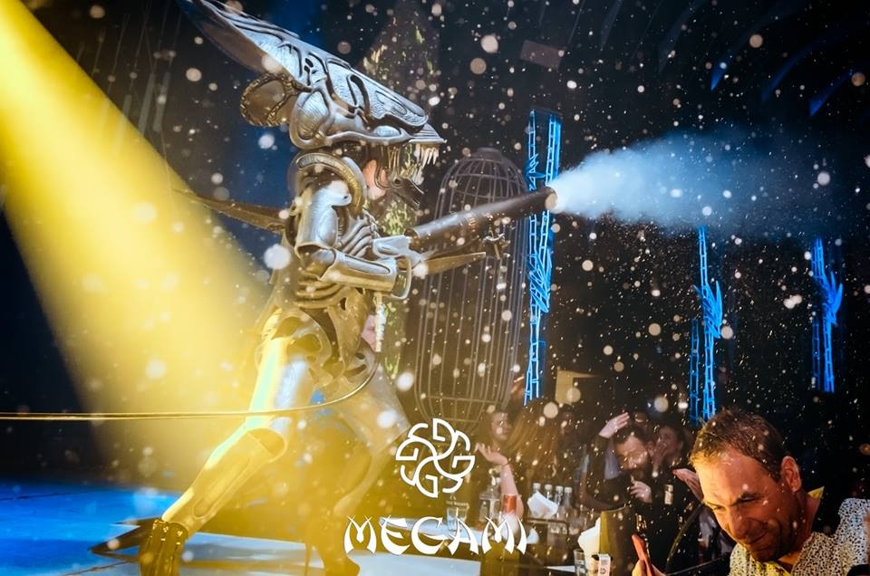 Извънземни и роботи превзеха този уикенд Megami Club – Hotel Marinela на грандиозното шоу "Киберпънк" (СНИМКИ)
