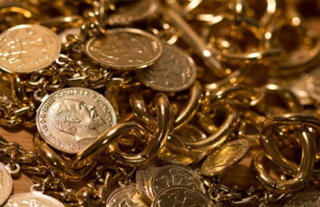 Шок в Пловдив! Облепиха с тиксо сестрата на цар Киро и й свиха злато за половин милион