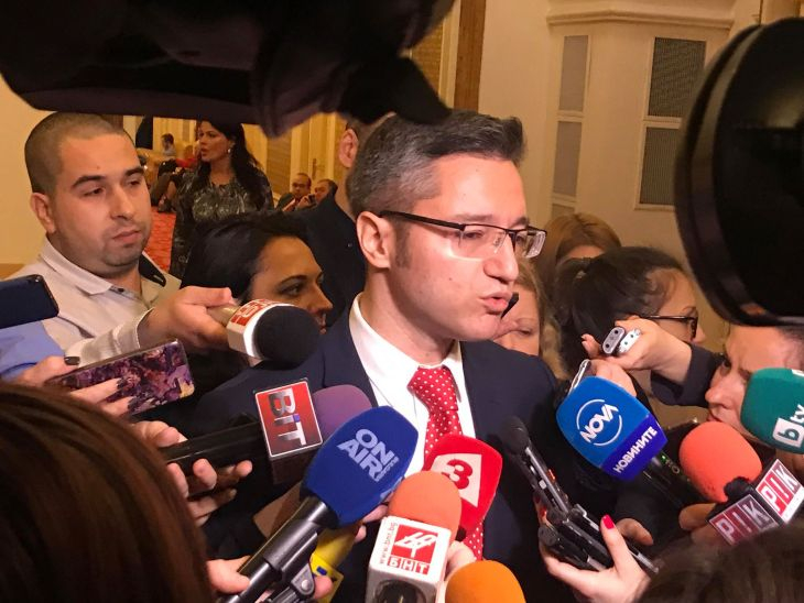 Вигенин се развихри: Дипломатическата криза заради "случая Скрипал" е истинска война! Борисов веднага да дойде в парламента! (СНИМКИ)