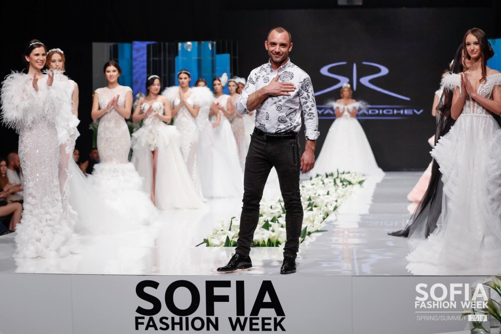 Висша мода показаха втората вечер български марки и дизайнери на Sofia Fashion Week SS 2018 (СНИМКИ)