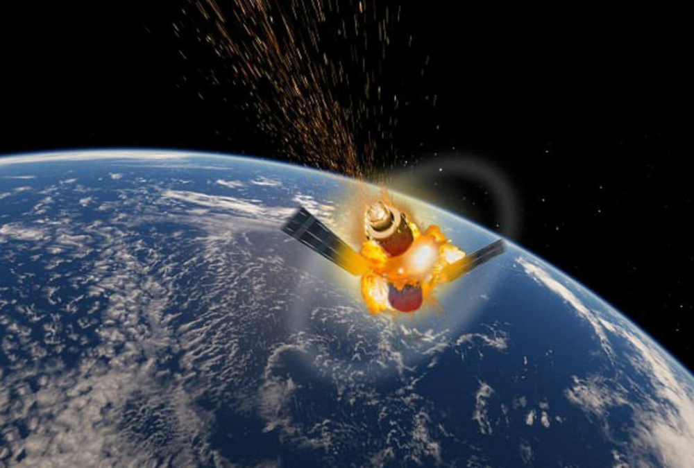 Зрелище НА ЖИВО! Небесният дворец "Тянгун -1" се отклони от трасето Кюстендил-Перник-София, по последни данни ще удари...