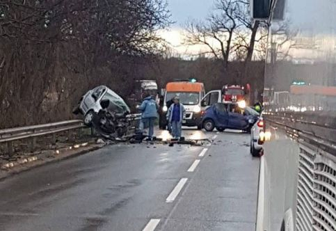 Мъката е голяма! Трагични подробности за жестоката катастрофа, окървавила пътя Ловеч-Троян