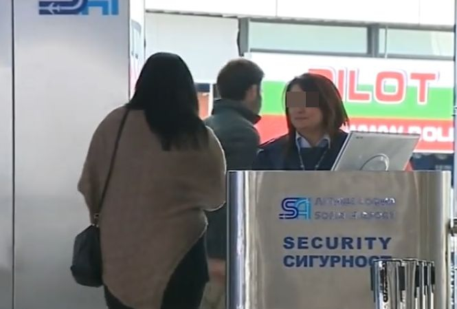 Скандал: Нашенец се върна със закъснял полет от Амстердам и се шашна - пак нито един граничен полицай на летището 