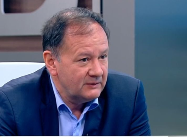 Миков: Затворите са препълнени, това струва скъпо, а надзирателите нямат мотивация