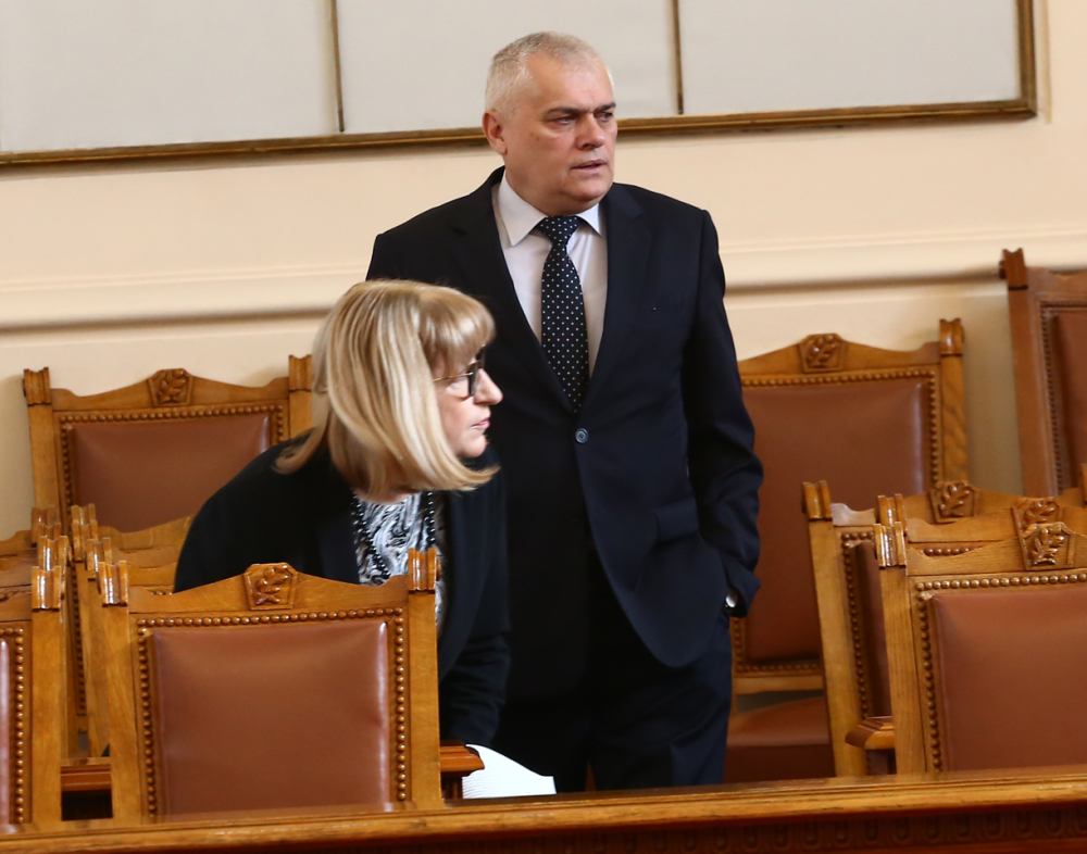 И вътрешният министър не може да каже колко точно са чиновниците в МВР