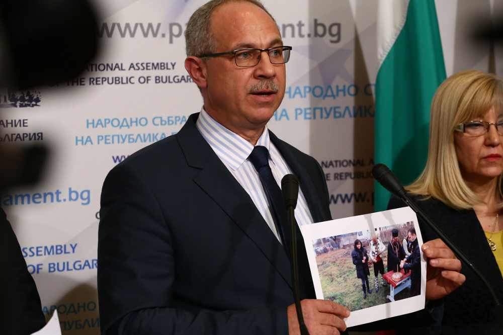 Антон Тодоров: Диво и безпаметно племе, не съм очаквал такова самозаколение на част от българите!