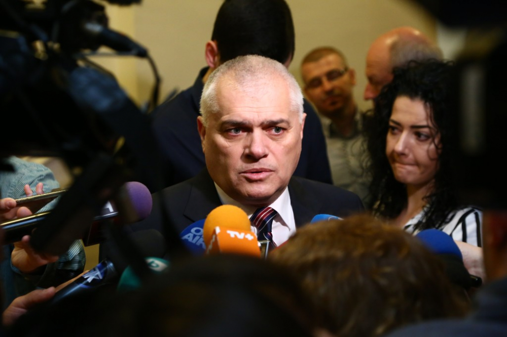 Вътрешният министър с важна новина за "Царските конюшни"