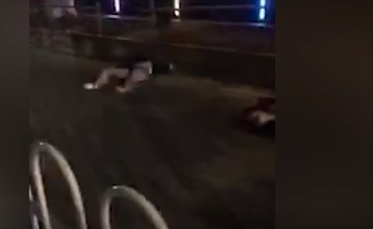 Влюбени правят секс на пътя, джигит ги уби на място