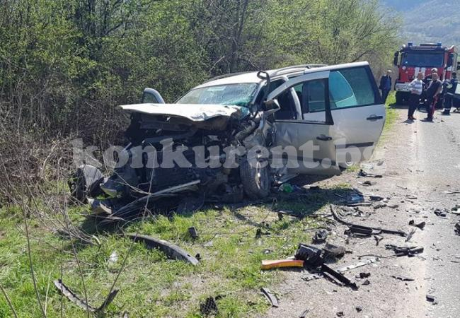 Трагедията е огромна! Фордът ковчег от касапницата на  Е-79 возел болни за диализа 
