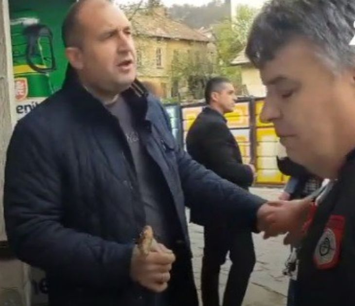 След постите: Президентът Радев поиска да купи кебапчета на Деси Радева, но майсторът на скарата му отказа