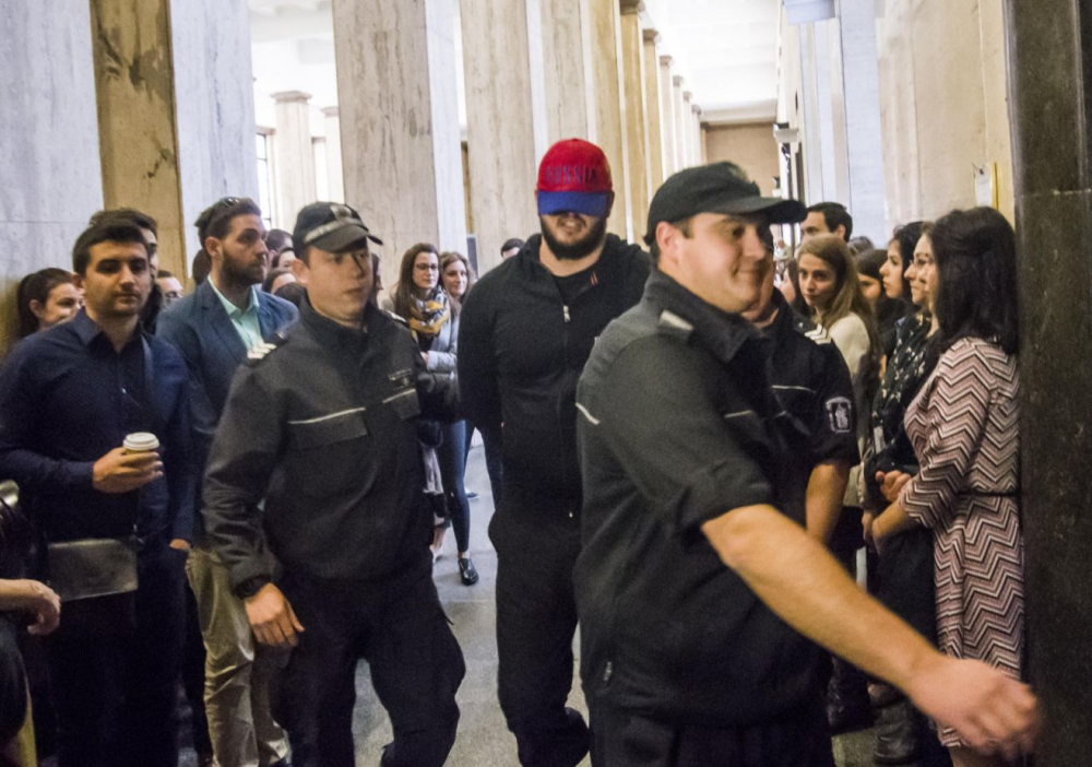 Майката на убития в Борисовата градина Георги разказа през сълзи: Пипах го, целувах го, затворих му очите