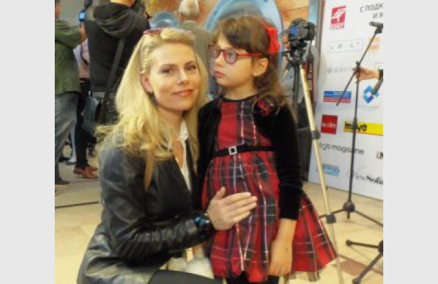 Гала не издържа, нахока дъщеричката на Деси Банова в ефир