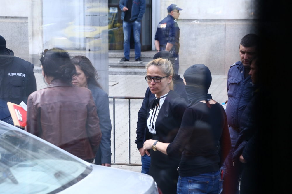 Иванчева рекетирала и мощна турска компания за 10 апартамента