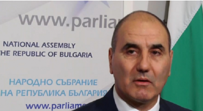 Цветанов: БСП и президентът са скачени съдове, които обслужват интересите на Русия