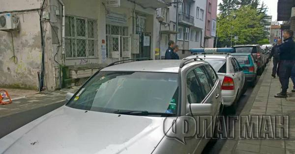  Труп в центъра на Бургас! (СНИМКИ 18+)