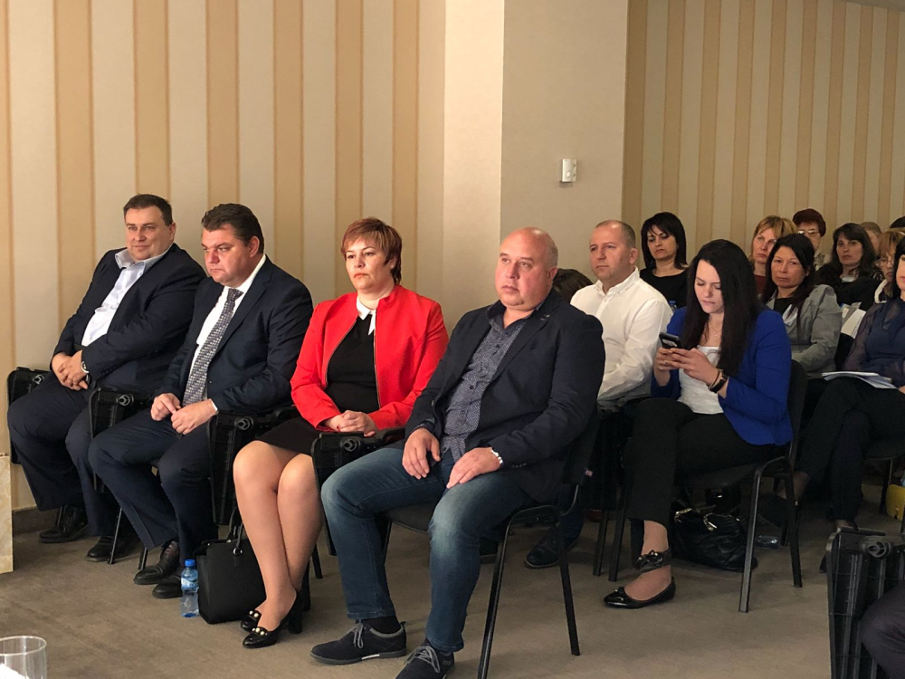 Пред куп жени Цветанов призова да… (СНИМКИ)
