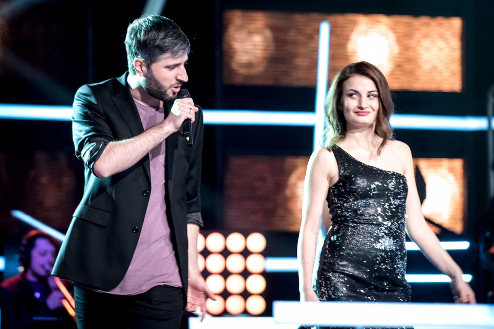 Пълен шаш в „Гласът на България“ заради двойници на Графа и Мария Илиева!