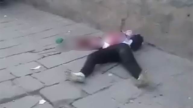 Касапница! Обезумял китаец коли ученици, има много жертви (СНИМКИ/ВИДЕО 18+)