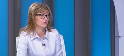 Министър Захариева обясни как болната от рак Теодора може да се прибере от Бразилия