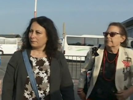 Пак кошмар с пътнически автобус, този път на АМ "Струма"! Екскурзианти висят по тъмно на аутобана, никой не им казва какво се случва, а превозвачът се оказа... 