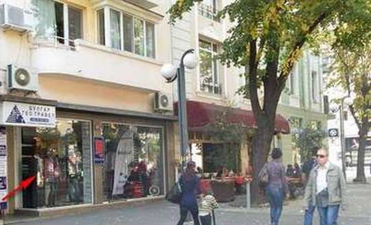 Шок и ужас в Бургас: Непознат мъж отвлича деца 