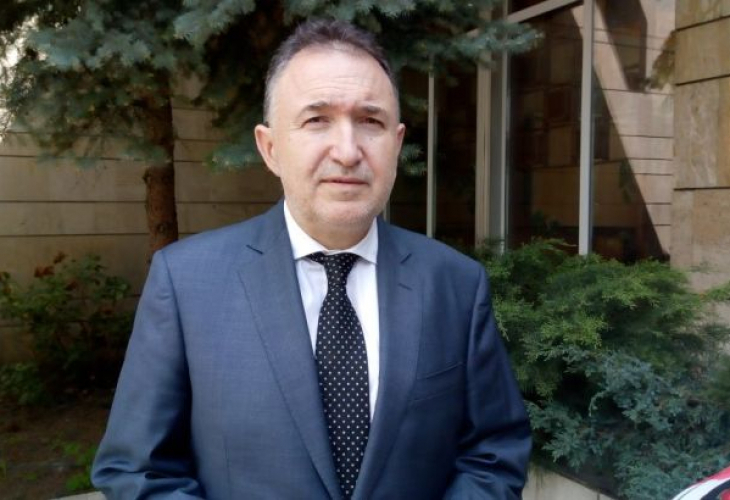 Зам.-председателят на СДС Емил Кабаиванов пред „ШОУ“: Лукарски си направи срамни бакалски сметки, но...