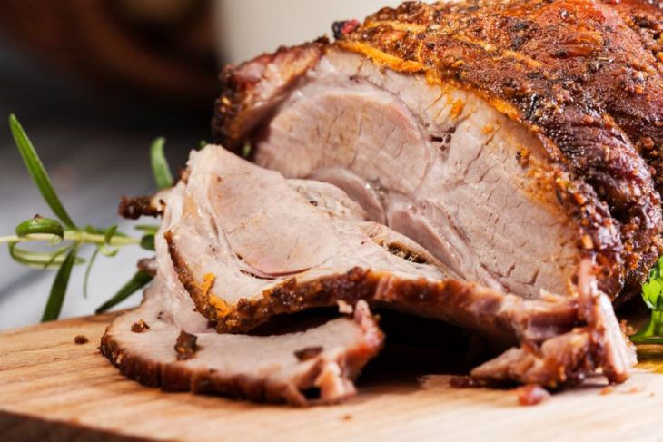 Вкусно обяснение: Ето как гергьовското агне хваща коричка