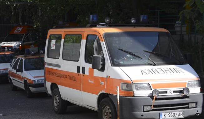 Кърджалийски медици разкриха брутални подробности за нападението над техен колега! Агресивният младеж повалил лекаря и... 