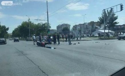 Линейка лети към пловдивския кв. "Тракия" заради моторист на платното (СНИМКА)