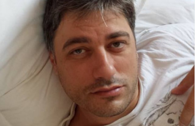 Сексимвол на българския театър е в страшна депресия, няма да повярвате защо 