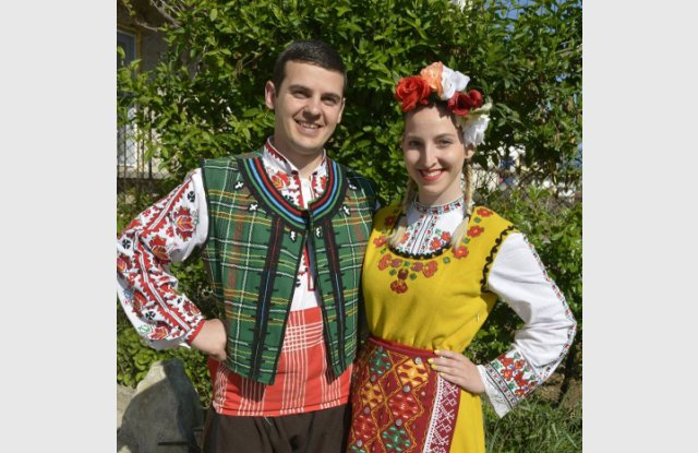 Съдбата ги събра преди една година, а сега цял Мадан говори за сватбата им (СНИМКА)