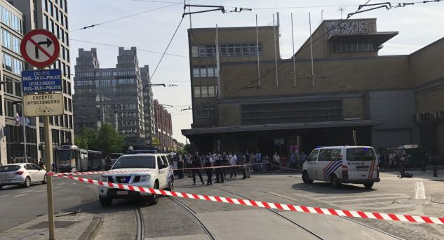 От последните минути: Паника на гарата в Брюксел, нещо се случва, хората пищят от ужас и бягат на всички страни (СНИМКИ/ВИДЕО)