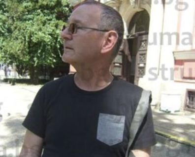 Бивш селски кмет влезе в ролята на свещеник