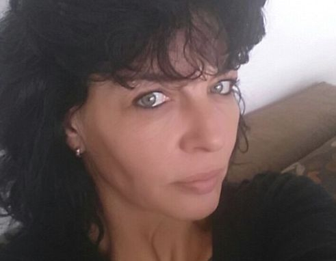Ето какво се случва с Кирил, който опита да убие любимата си Лили и се наръга с нож в магазин на морето