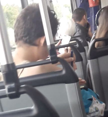 Само в БЛИЦ! Гнусно ВИДЕО, заснето в столичен трамвай, взриви мрежата