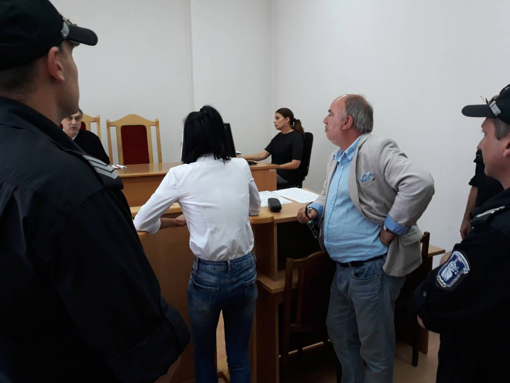 Адвокатът на танцьорката Габриела даде най-странното обяснение защо тя е ударила Катя (СНИМКИ)
