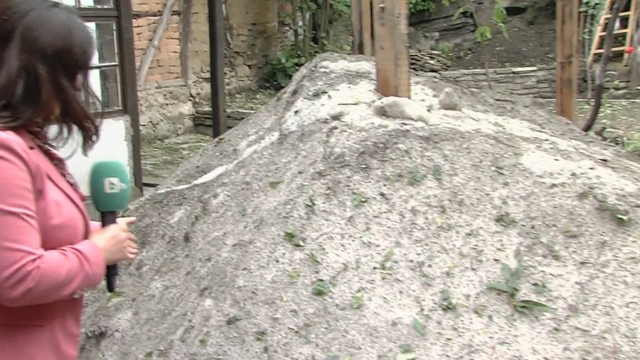 В Габрово се видяха в чудо – ледени преспи през май