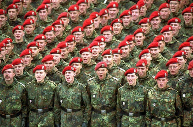 Junge Welt: Набирането на резервисти в Германия напомня подготовката на нова операция „Барбароса”