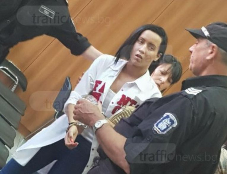 Скандалната танцьорка Габриела припадна, след като чу решението на пловдивския съд (СНИМКИ)